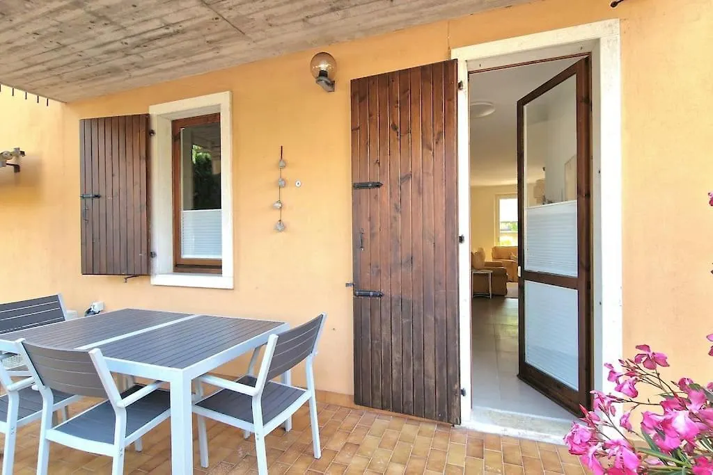 Villa 9 Via Europa Unita Bardolino Italia